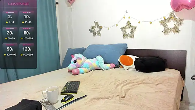 LittleSonya online show from 6, 7, 2026