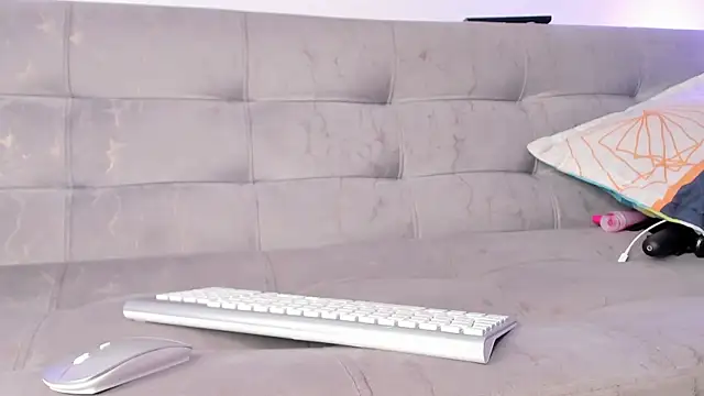 AgathaFoxx online show from 15, 12, 2024