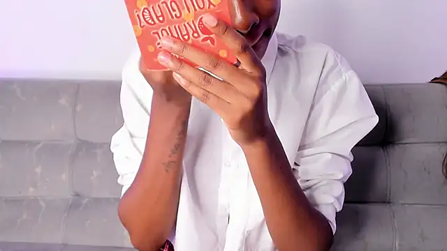 AgathaFoxx online show from 20, 12, 2024