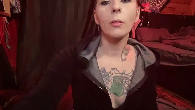 Snapshot of TeenyDoll chatting on 14, 11, 2025 TeenyDoll online show from 14, 11, 2025
