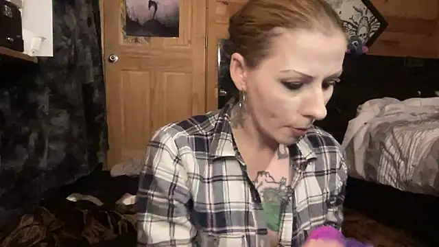 Snapshot of TeenyDoll chatting on 24, 3, 2026 TeenyDoll online show from 24, 3, 2026