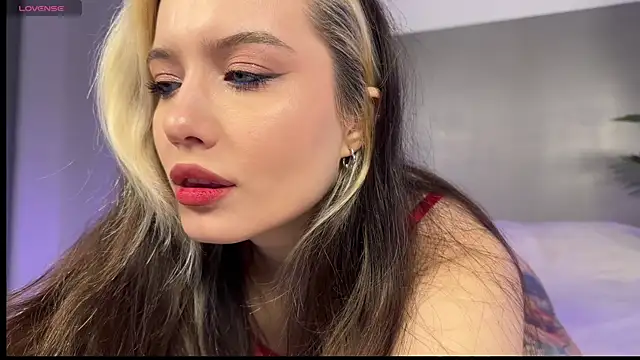Snapshot of _blowjob_queen chatting on 20, 5, 2026 blowjob queen online show from 20, 5, 2026