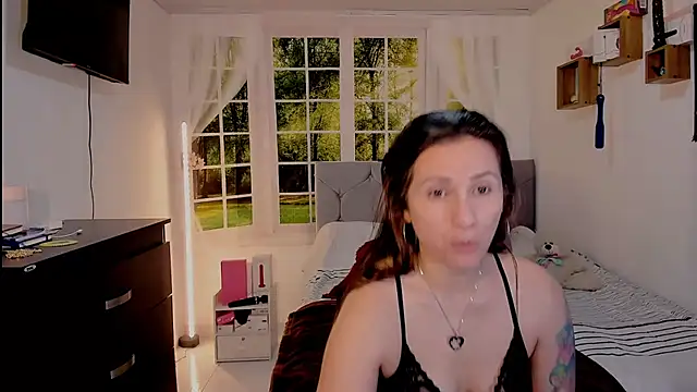 Snapshot of vanessabrown_ chatting on 7, 7, 2026 vanessabrown online show from 7, 7, 2026