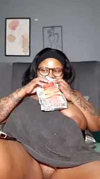 PearlSexxy69 online show from 21, 2, 2026