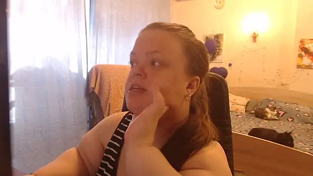 Janiffer MiMi online show from 12, 1, 2025