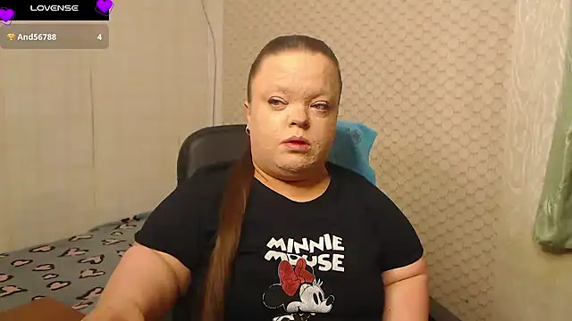 Janiffer MiMi online show from 15, 4, 2026