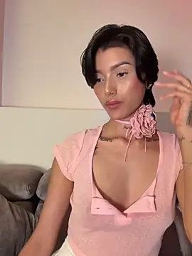 Snapshot of evamoretti chatting on 3, 5, 2026 evamoretti online show from 3, 5, 2026