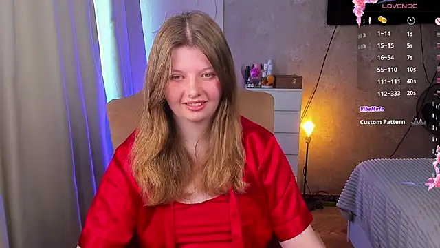 Snapshot of Vivian_cutie chatting on 27, 7, 2026 Vivian cutie online show from 27, 7, 2026