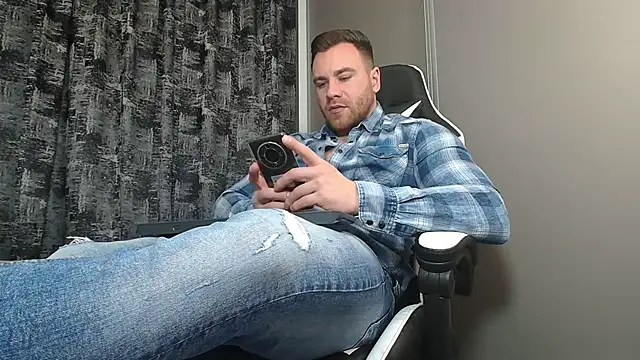 Thori92 online show from 17, 2, 2025