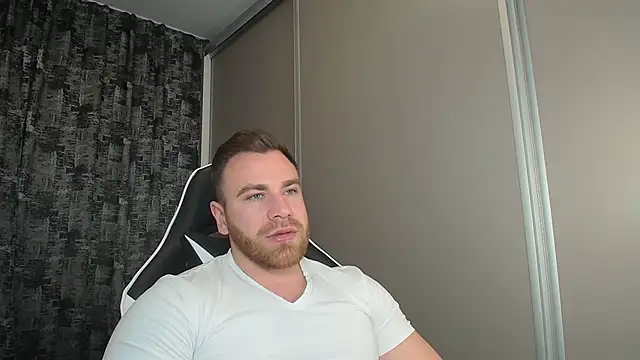 Thori92 online show from 6, 3, 2025