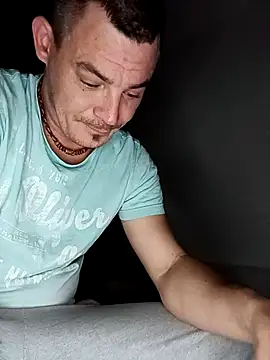 Snapshot of Ivanekkral chatting on 12, 11, 2025 Ivanekkral online show from 12, 11, 2025