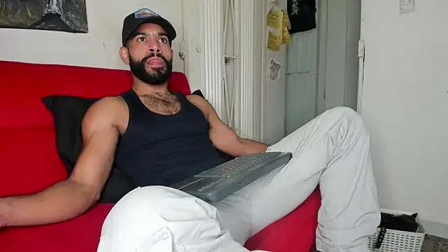 sweatyhairypig23 online show from 4, 2, 2026