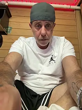 Snapshot of drewsix9@xh chatting on 2, 3, 2026 drewsix9xh online show from 2, 3, 2026