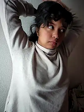 Peach Girll online show from 22, 2, 2025