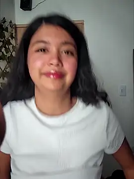 Peach Girll online show from 17, 12, 2025