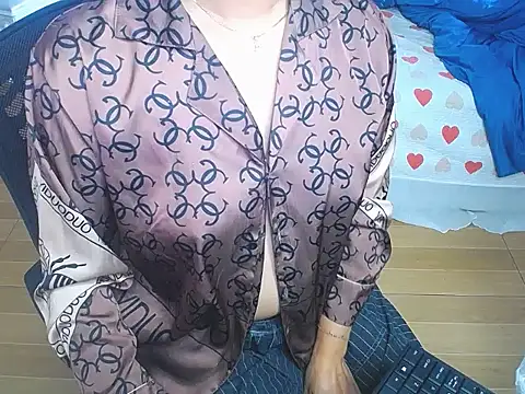 Snapshot of Makemypussysquirt-tsunami chatting on 6, 11, 2025 Makemypussysquirt-tsunami online show from 6, 11, 2025