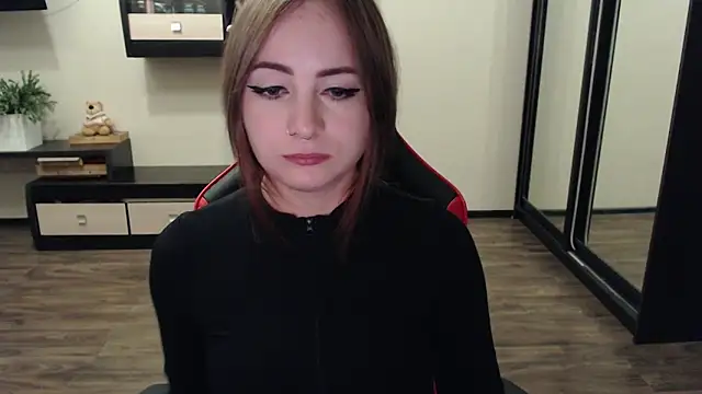 Laralianna online show from 15, 9, 2025