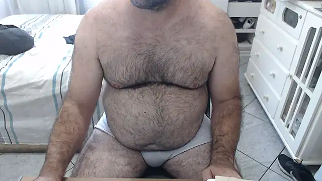 Snapshot of MysterBearMG chatting on 6, 3, 2026 MysterBearMG online show from 6, 3, 2026