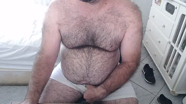 Snapshot of MysterBearMG chatting on 29, 3, 2026 MysterBearMG online show from 29, 3, 2026