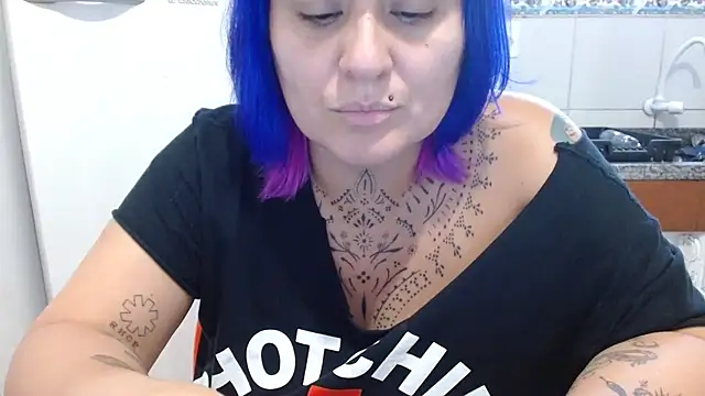 vaholiver online show from 4, 11, 2025