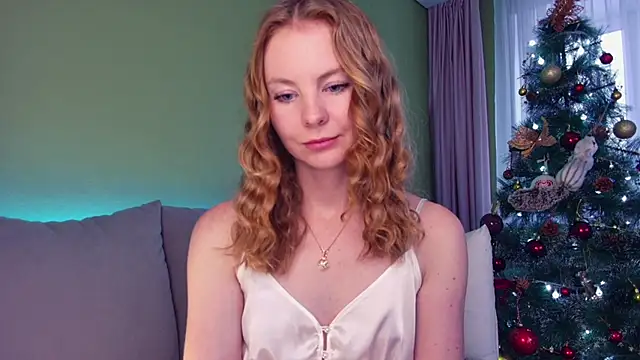 Snapshot of Cuddle_Cat chatting on 28, 12, 2024 Cuddle Cat online show from 28, 12, 2024