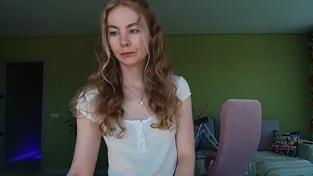 Snapshot of Cuddle_Cat chatting on 10, 6, 2026 Cuddle Cat online show from 10, 6, 2026