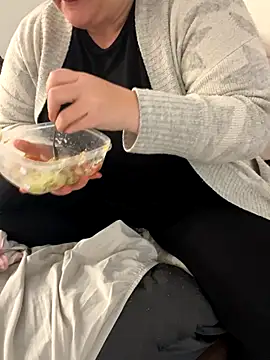 Snapshot of sweeti_Em chatting on 7, 1, 2026 sweeti Em online show from 7, 1, 2026