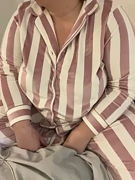 Snapshot of sweeti_Em chatting on 9, 1, 2026 sweeti Em online show from 9, 1, 2026