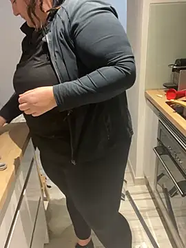 Snapshot of sweeti_Em chatting on 10, 1, 2026 sweeti Em online show from 10, 1, 2026