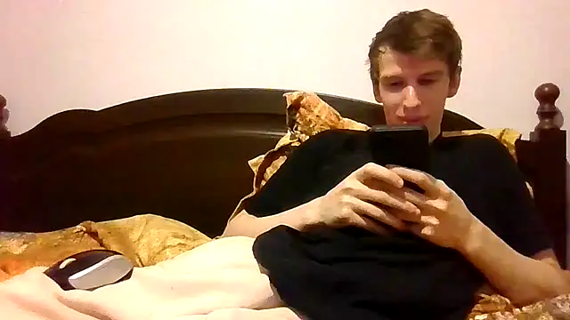 Snapshot of LuxxFin chatting on 5, 12, 2024 LuxxFin online show from 5, 12, 2024