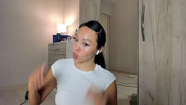 Snapshot of keiko_hot chatting on 20, 4, 2026 keiko hot online show from 20, 4, 2026