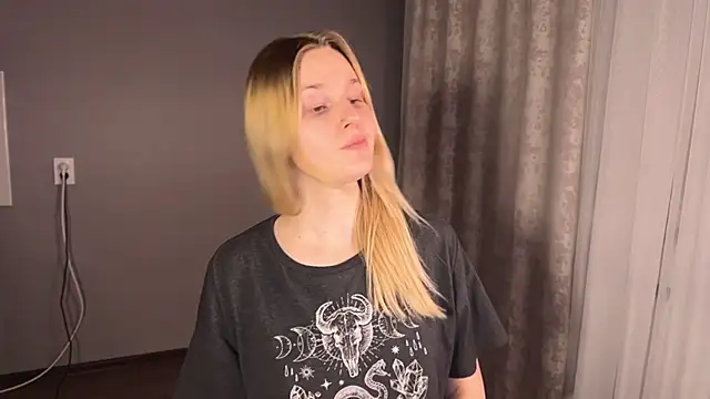 Chanel Gill online show from 27, 12, 2024