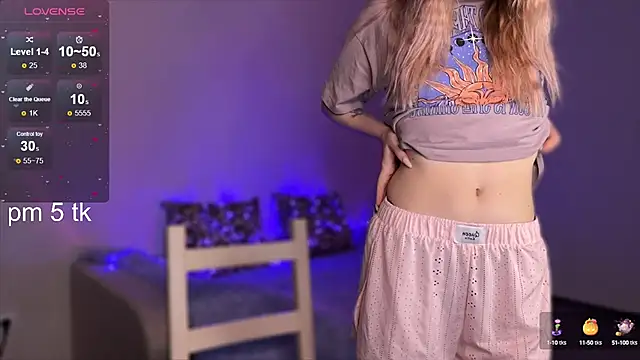 Chanel Gill online show from 8, 2, 2025