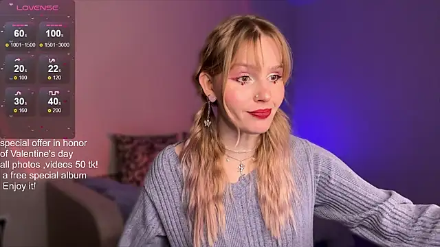 Chanel Gill online show from 14, 2, 2025