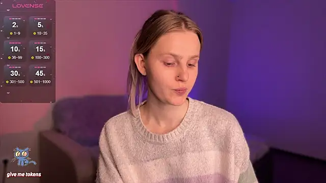 Chanel Gill online show from 23, 2, 2025