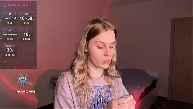 Chanel Gill online show from 22, 3, 2025