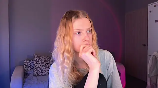 Chanel Gill online show from 30, 9, 2025