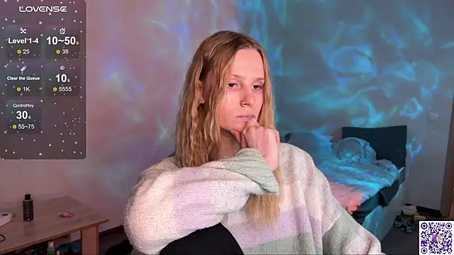 Chanel Gill online show from 2, 10, 2025