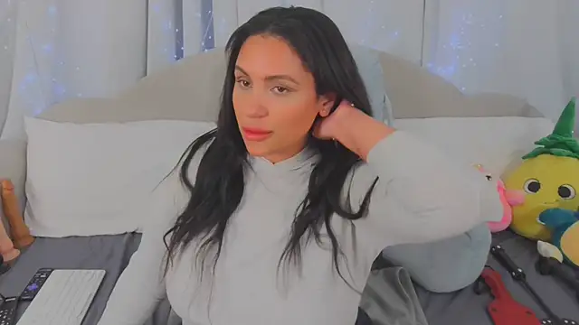Snapshot of MeghanXO chatting on 15, 5, 2026 MeghanXO online show from 15, 5, 2026
