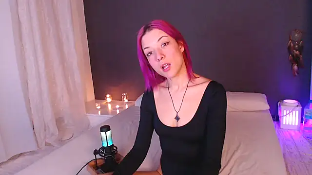 Snapshot of KarlaLuar_ chatting on 28, 1, 2025 KarlaLuar  online show from 28, 1, 2025