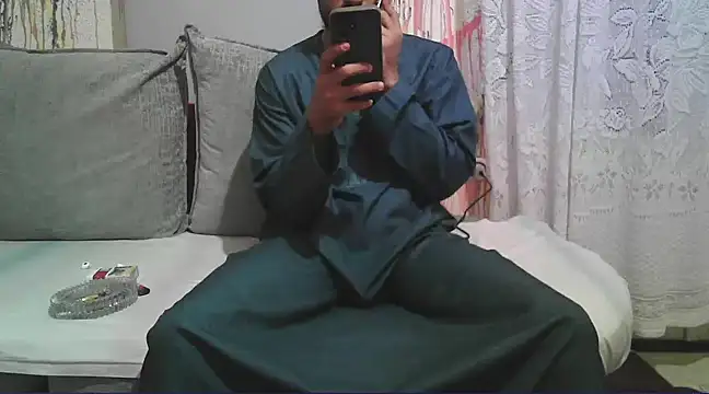 Snapshot of foxsanSs chatting on 4, 1, 2025 foxsanSs online show from 4, 1, 2025