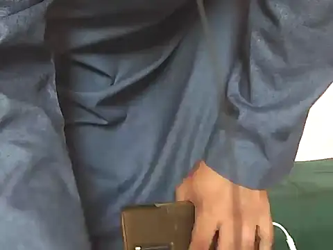 Snapshot of foxsanSs chatting on 28, 9, 2025 foxsanSs online show from 28, 9, 2025