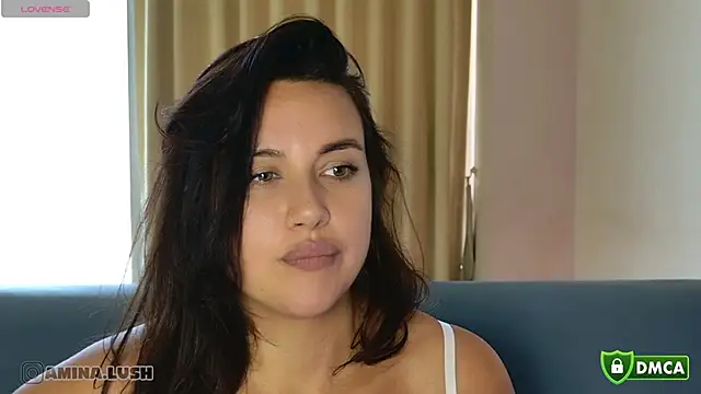 AminaCharm online show from 5, 2, 2026