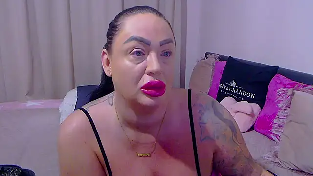 Snapshot of BustyVicky chatting on 24, 2, 2026 BustyVicky online show from 24, 2, 2026