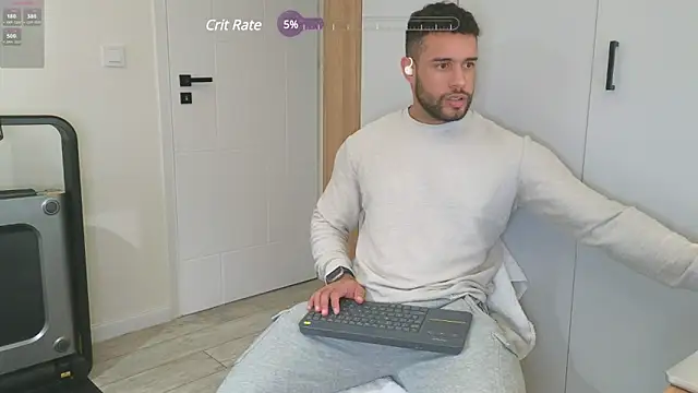 Snapshot of izaak_lover chatting on 11, 1, 2025 izaak lover online show from 11, 1, 2025