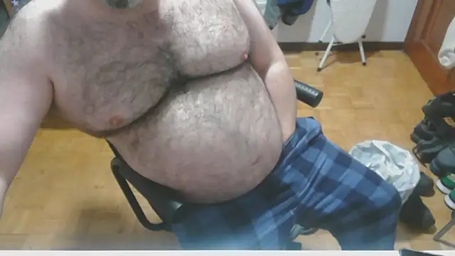 mikeyhotbear online show from 19, 12, 2024