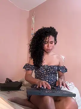 Snapshot of GabriSaenz chatting on 3, 12, 2024 GabriSaenz online show from 3, 12, 2024