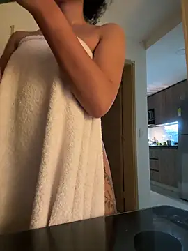 Snapshot of GabriSaenz chatting on 18, 12, 2024 GabriSaenz online show from 18, 12, 2024