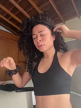 Snapshot of GabriSaenz chatting on 21, 2, 2026 GabriSaenz online show from 21, 2, 2026