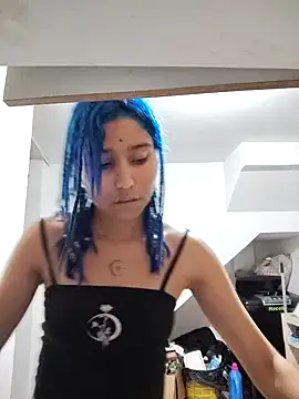 Snapshot of SAT--SU_U chatting on 18, 12, 2025 SAT--SU U online show from 18, 12, 2025